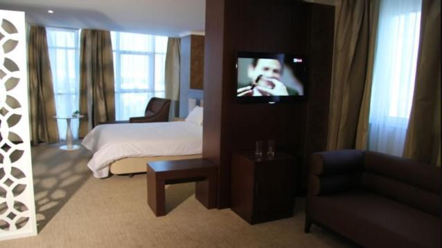 Hotel Beni Hamad Bordj Bou Arreridj Eksteriør billede